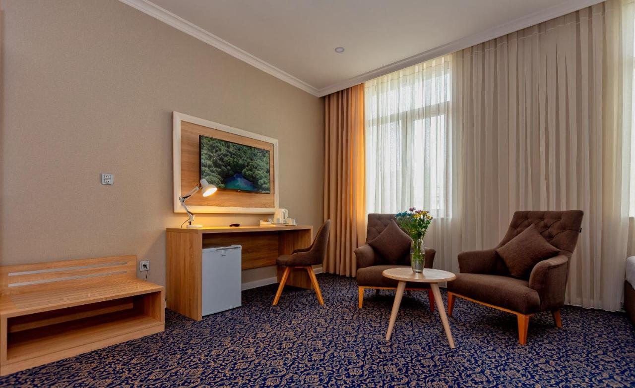 Golden City Hotel Baku Ngoại thất bức ảnh