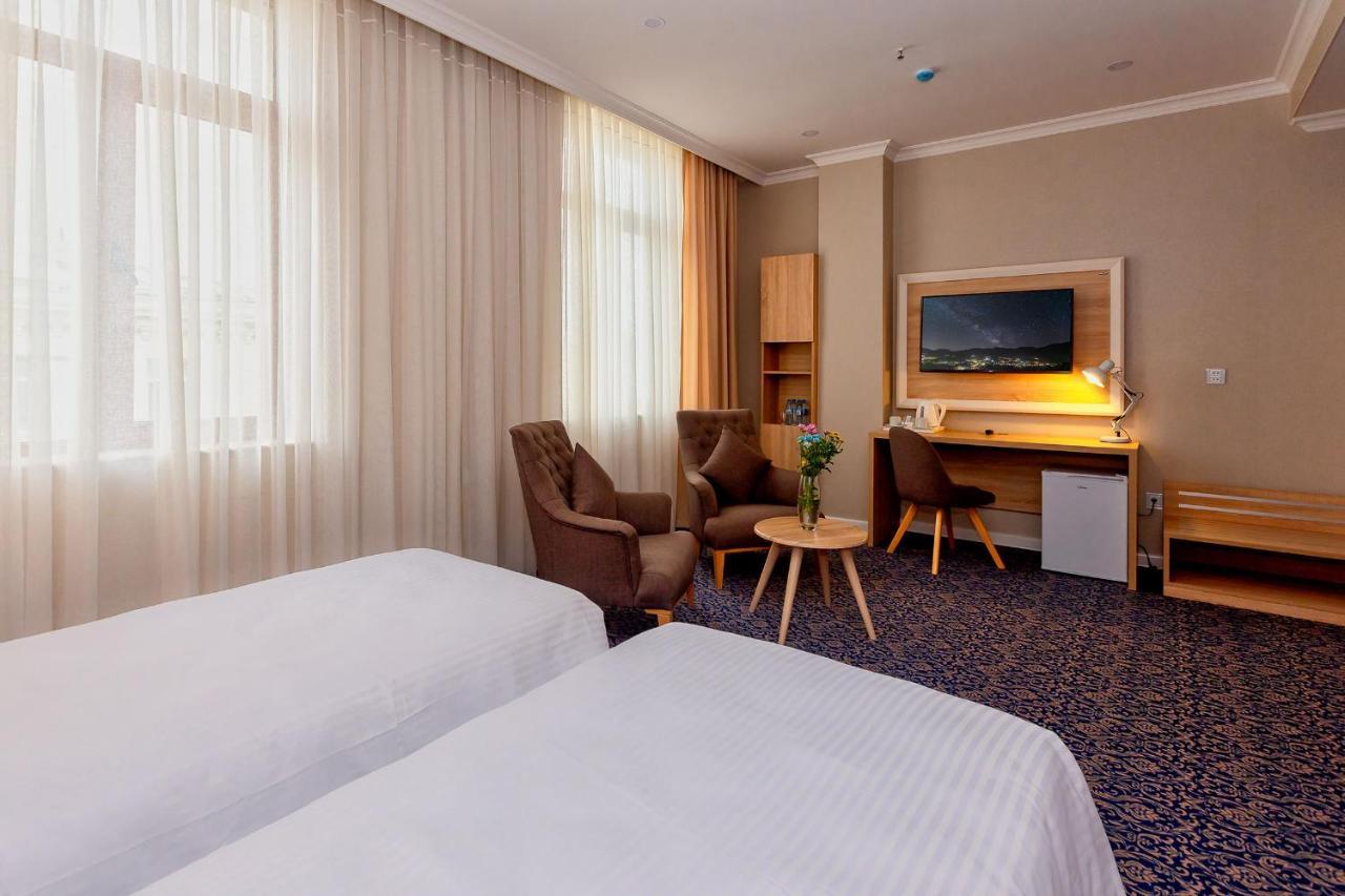Golden City Hotel Baku Ngoại thất bức ảnh