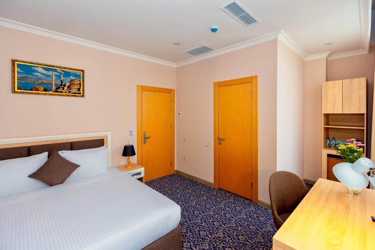 Golden City Hotel Baku Ngoại thất bức ảnh